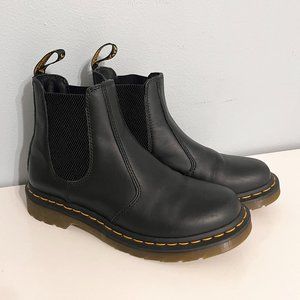 Dr. Martens 2976 Chelsea Boot Sz 8 US 39 EU